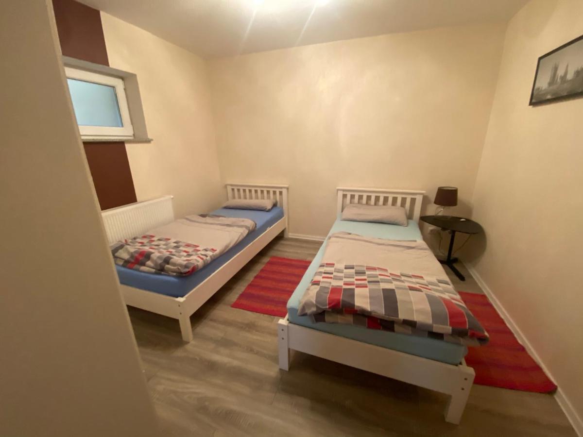 Ferienwohnung - Monteurwohnung Familie Houri Neupotz Dış mekan fotoğraf